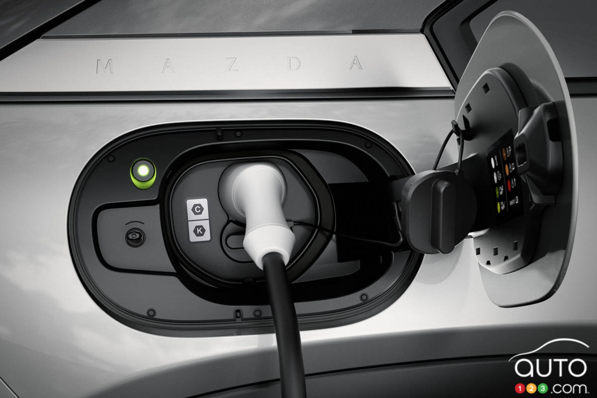 Mazda MX-30, au chargement